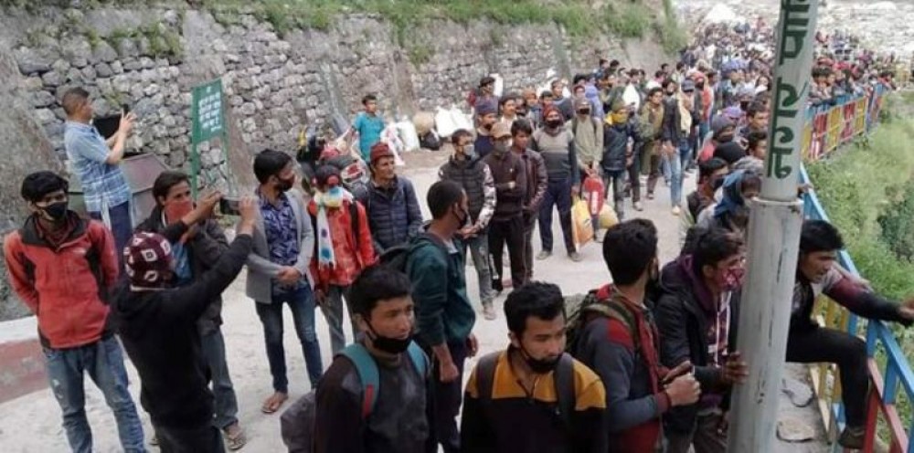 सिमानामा अलपत्र परेका ५ सय ५७ नेपालीलाई भारतले क्वारेन्टाइनमा राख्ने