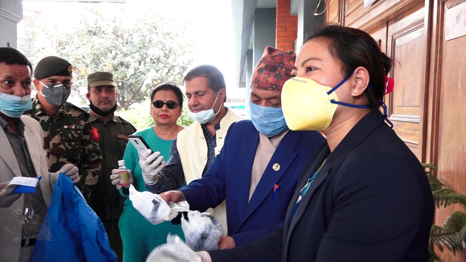 नेपाल भारत मानव विकास एवं मैत्री संघले सूदुरपश्चिम प्रदेशकालागी अत्यावस्यक स्वास्थ्य सामग्री उपलब्ध गरायो