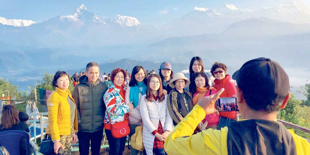नेपालमा अलपत्र परेका चिनियाँ पर्यटकहरु व्दारा स्वदेश फर्कने व्यबस्था मिलाई दिन पर्यटन वोर्डलाई आग्रह