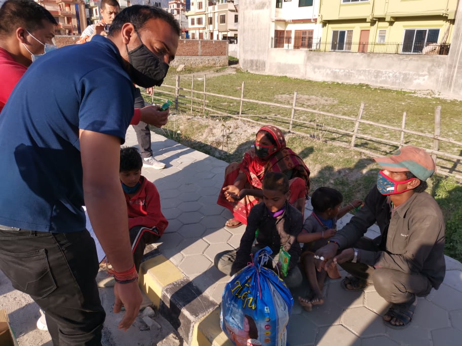मनकारी विवेक शर्मा : जसले तीनदिनको सुत्केरीदेखि ७० वर्षको वृद्धसम्मलाई राहत बाँडे