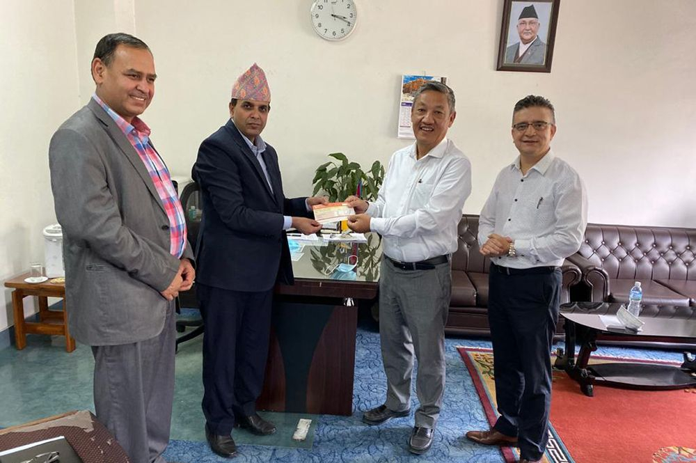 कोरोना संक्रमण रोकथाम उपचार कोषमा यती समूहको १ करोड रुपैयाँ सहयोग