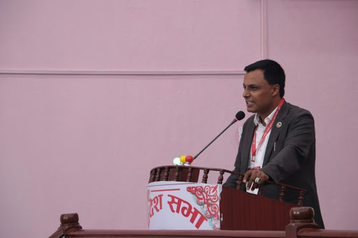 विदेशबाट नेपाल आउन चाहने नेपालीलाई नेपाल ल्याएर क्वारेन्टाइनमा राख्न सांसद दवाडीको माग