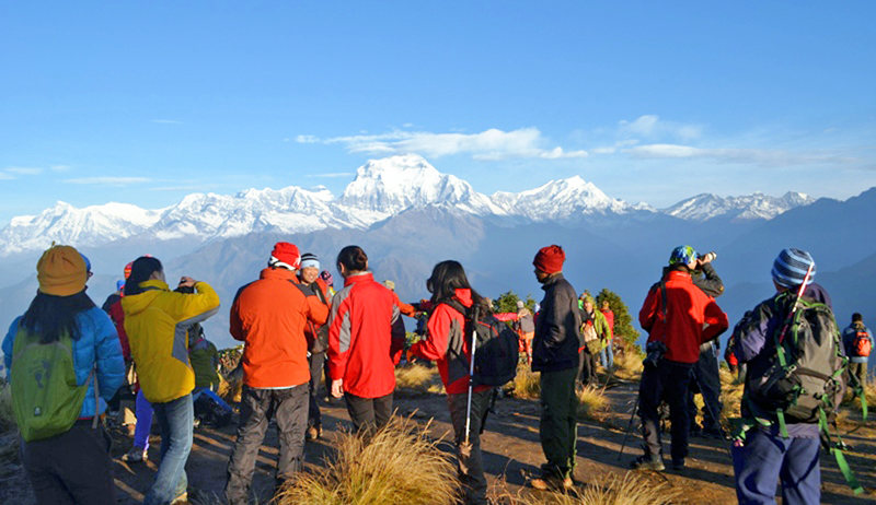 अप्रिल २०२६ मा भित्रिए एक लाख ७ हजारभन्दा बढी पर्यटक