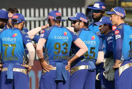 आइतबार अपराह्नको खेलमा मुम्बई इन्डियन्सले सनराइजर्स हैदराबादलाई ३४ रनले हरायो