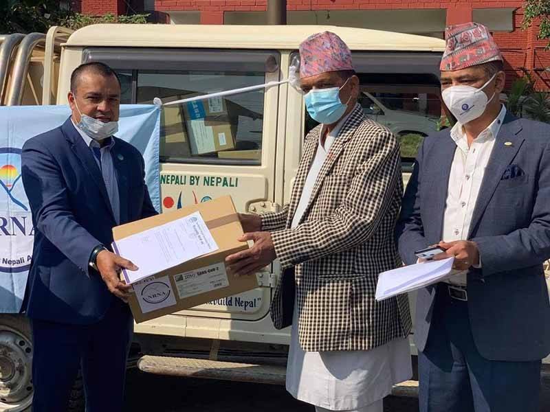 एनआरएनएद्धारा १ करोड २० लाखको स्वास्थ्य सामग्री स्वास्थ्य मन्त्रालयलाई हस्तान्तरण