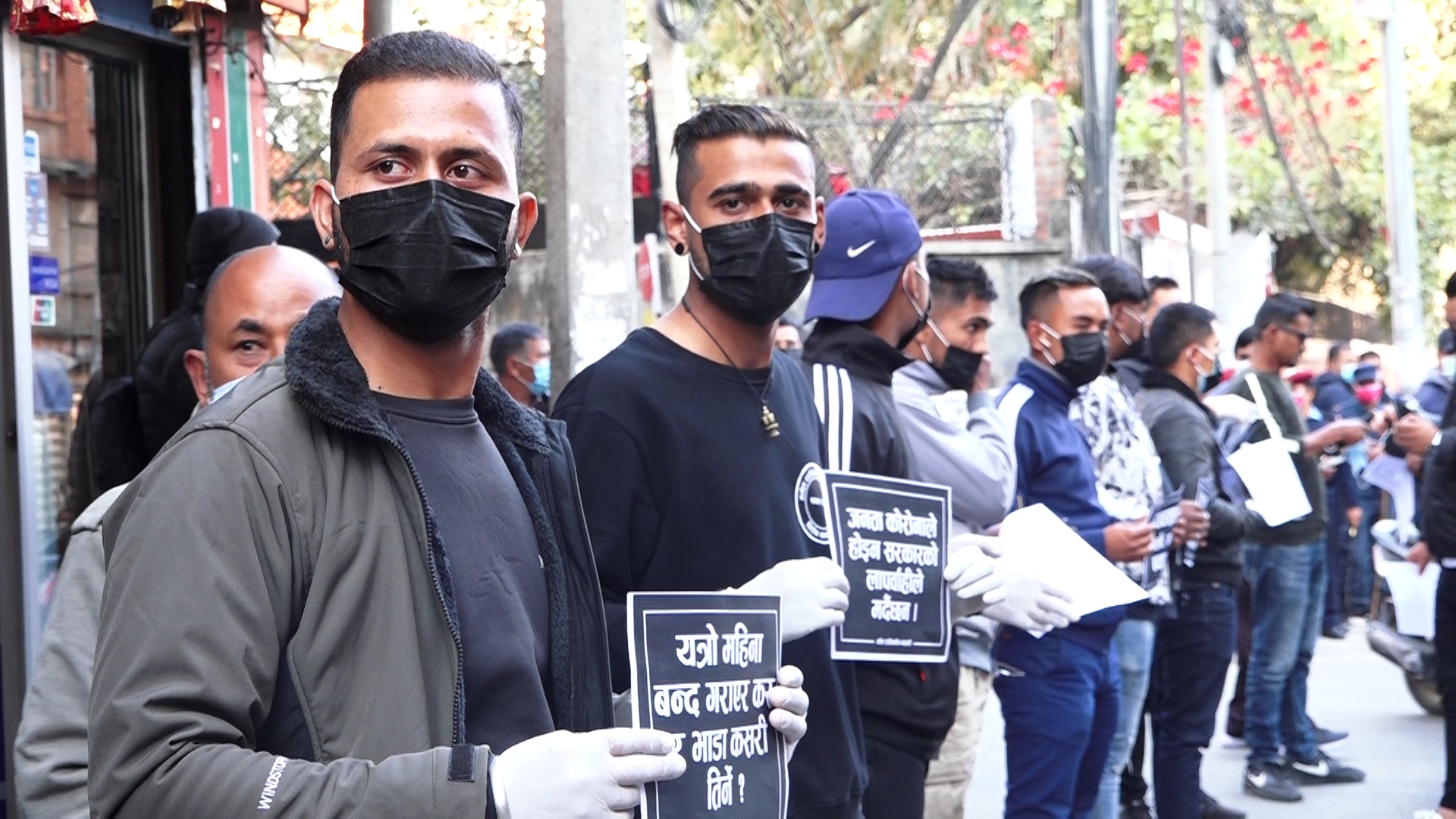 रात्रीकालिन व्यवसाय संञ्चालनको माग गर्दै ठमेलका व्यवसायी आन्दोलित