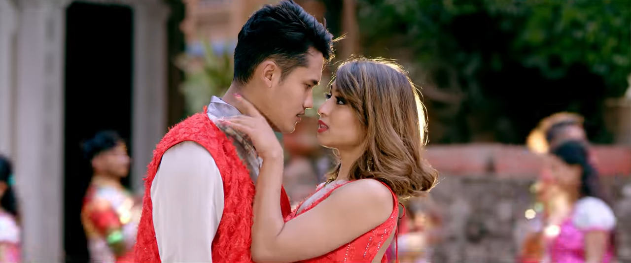 डिपीको ‘नौतल्ले घर’मा सरोज र आश्मा