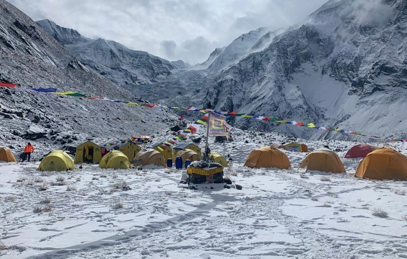 मौसम खराबीले सगरमाथा आरोहणमा समस्या