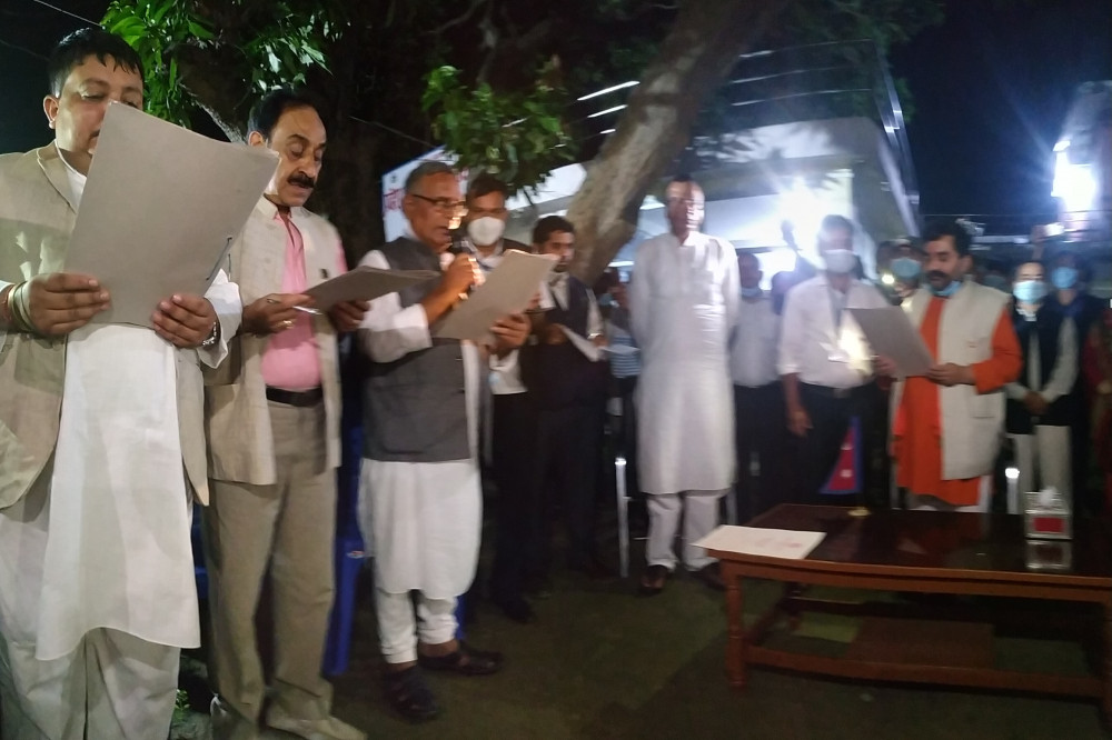 प्रदेश  २ सरकारमा कांग्रेस सहभागी,कांग्रेसबाट तीन मन्त्रीले लिए सपथ