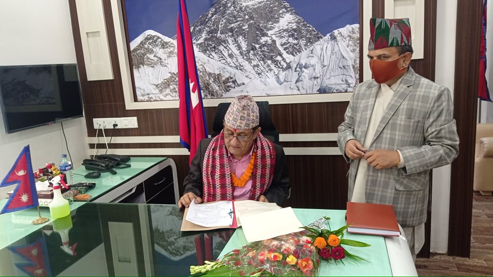 जनताको स्वास्थ्य सुरक्षा सरकारको प्रमुख दायित्व : मुख्यमन्त्री आचार्य
