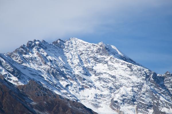 हिमपातका कारण हुम्लाको नाम्खा क्षेत्र सम्पर्कविहीन
