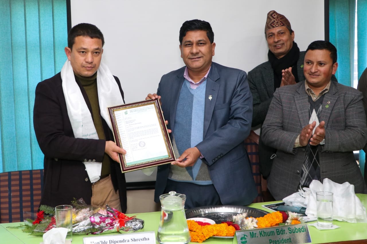 पर्यटन व्यवसायीको हितमा प्रदेश सरकारले काम गर्छ : पर्यटनमन्त्री श्रेष्ठ