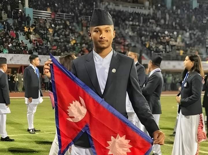 इतिहास रच्दै विश्व जुनियर ब्याडमिन्टनको शीर्ष स्थानमा प्रिन्स दाहाल