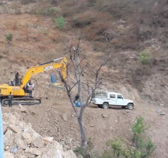 जलविद्युत आयोजना निर्माणबाट प्रभावित क्षेत्रका बासिन्दालाई सडकको पहुँचमा वृद्धि