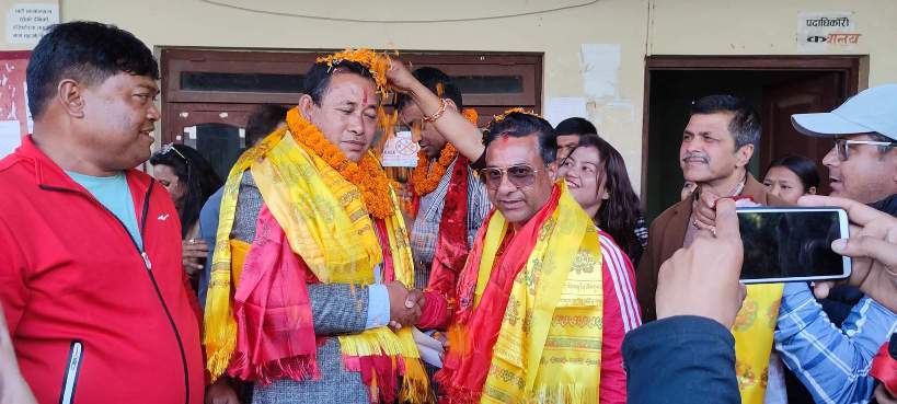कांग्रेस मकवानपुरको सभापतिमा लामा