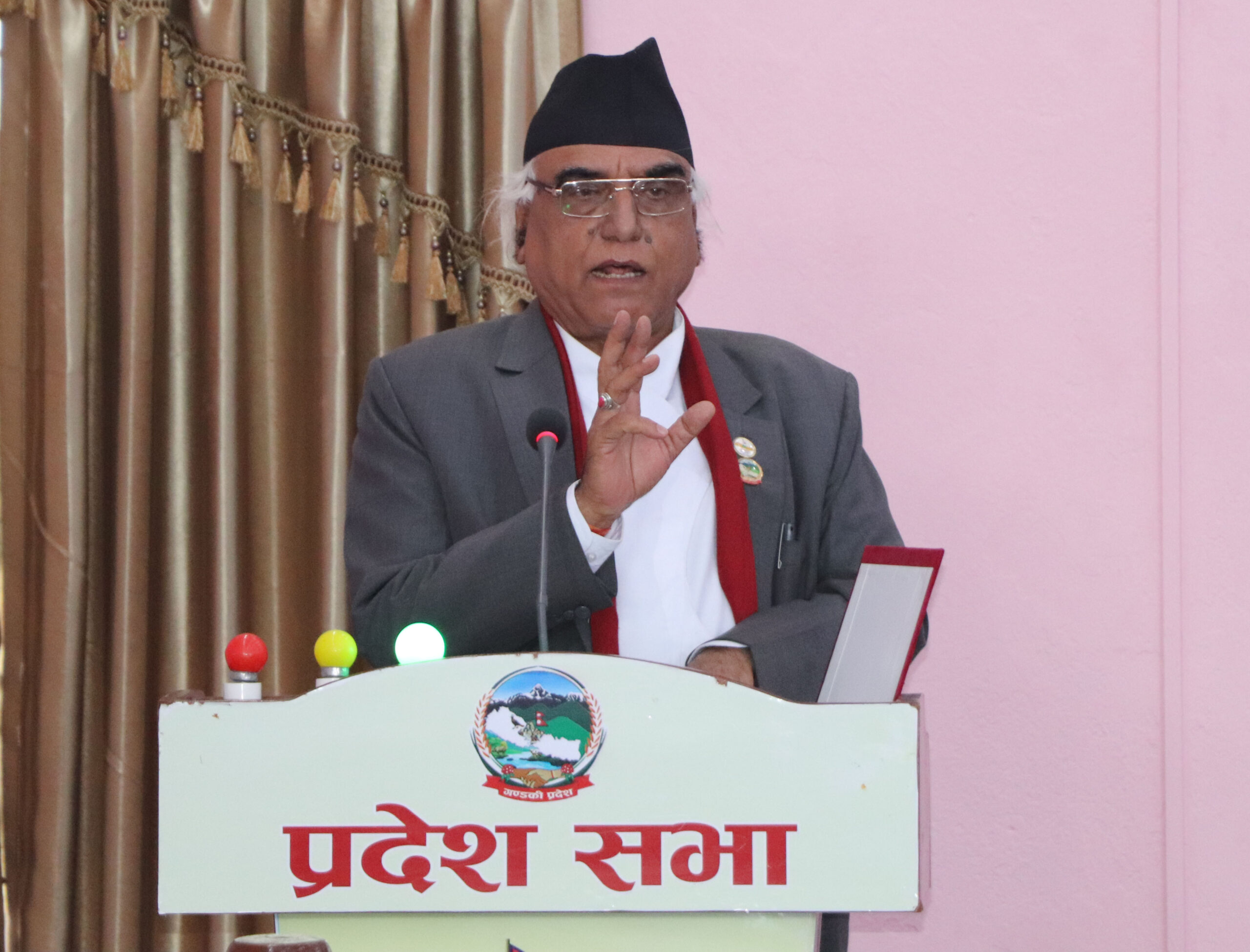 संघीयता सुदृढीकरणमा संघ सरकार अनुदार : मुख्यमन्त्री पोखरेल