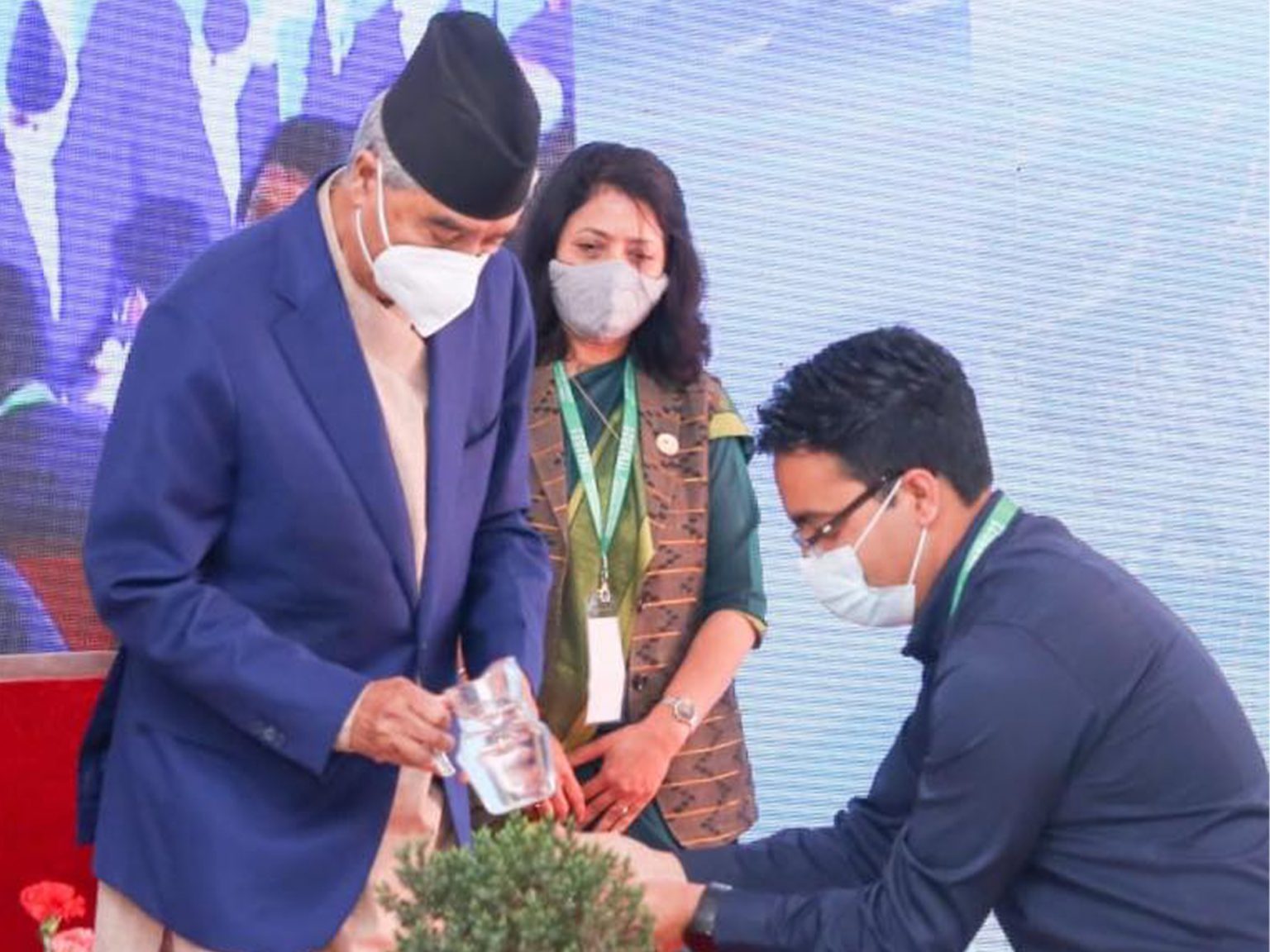 प्रधानमन्त्री देउवाद्वारा दिगो पर्वतीय अन्तरराष्ट्रिय सम्मेलनको उद्घाटन