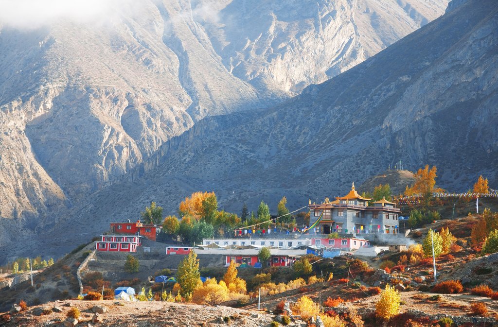 मुस्ताङमा बढ्यो पर्यटकको चहलपहल, होटल व्यवसाय पुरानै लयमा फर्कने आस