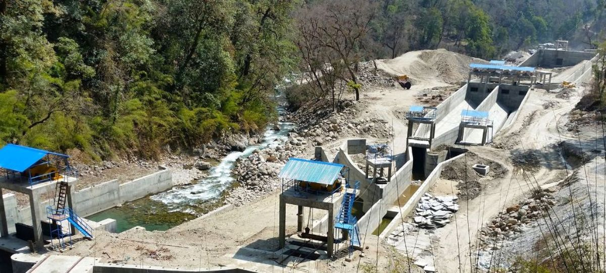 माथिल्लो साञ्जेन जलविद्युत् आयोजनाको विद्युतगृहको उपकरण जडान गर्ने काम सुरु