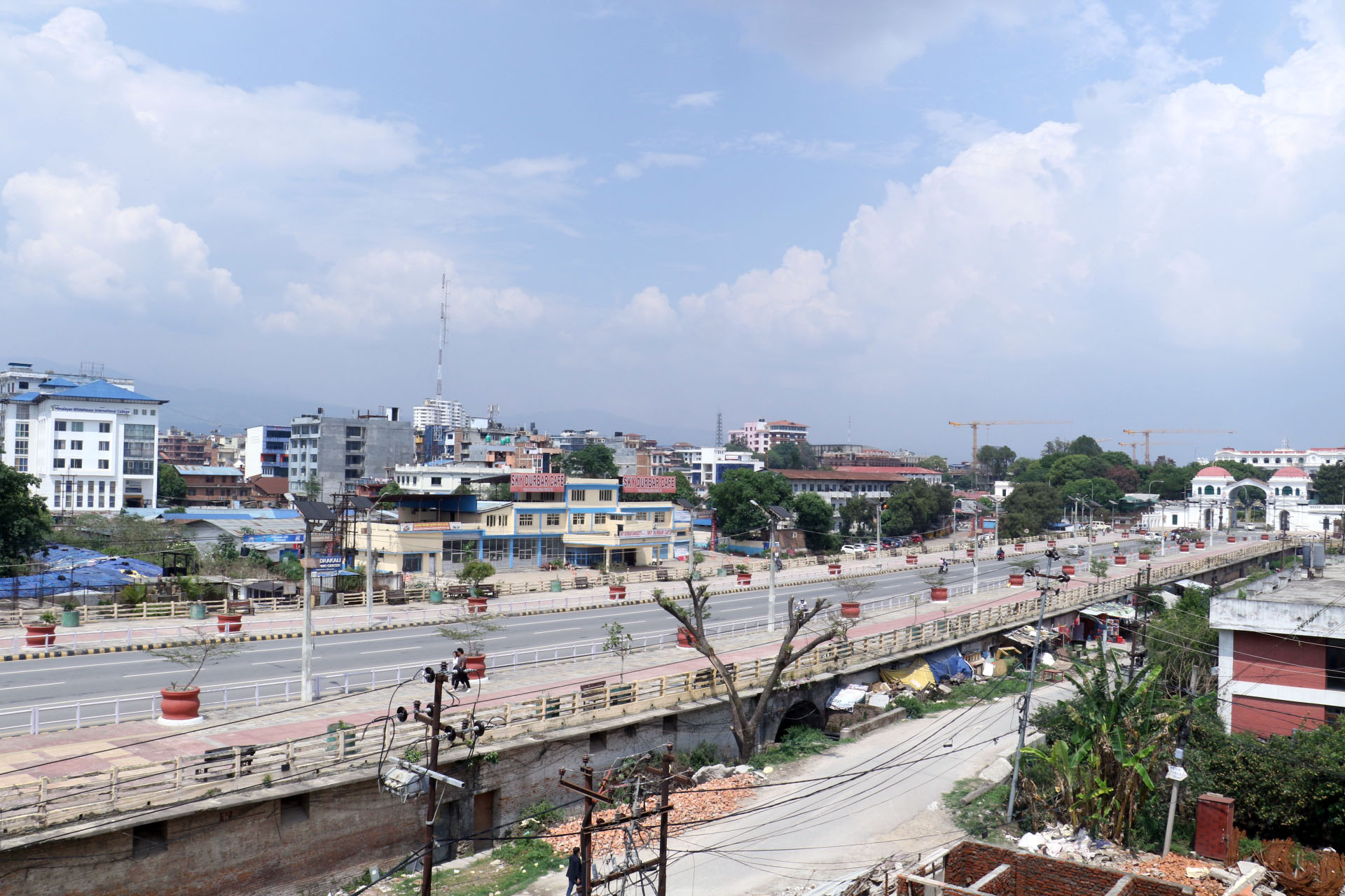 सुनसान बन्यो काठमाडौंका सडकहरु
