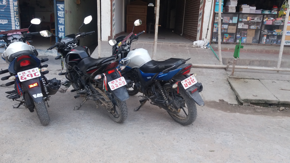सार्वजनिक बिदाका दिन चलेका सरकारी सवारी साधन नियन्त्रणमा