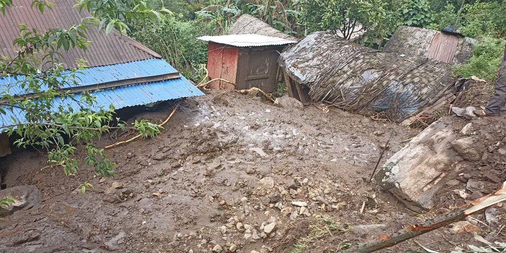 बैतडीका आठ स्थानीय तह पहिराको उच्च जोखिममा