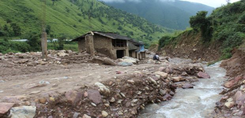 म्याग्दीका ४४ बस्ती पहिरो र कटानको जोखिममा
