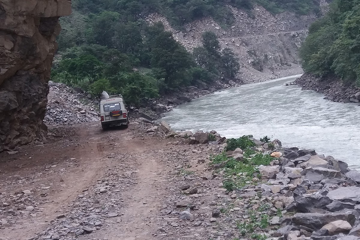 वर्षाले एक सातादेखि बन्द कर्णाली करिडोर