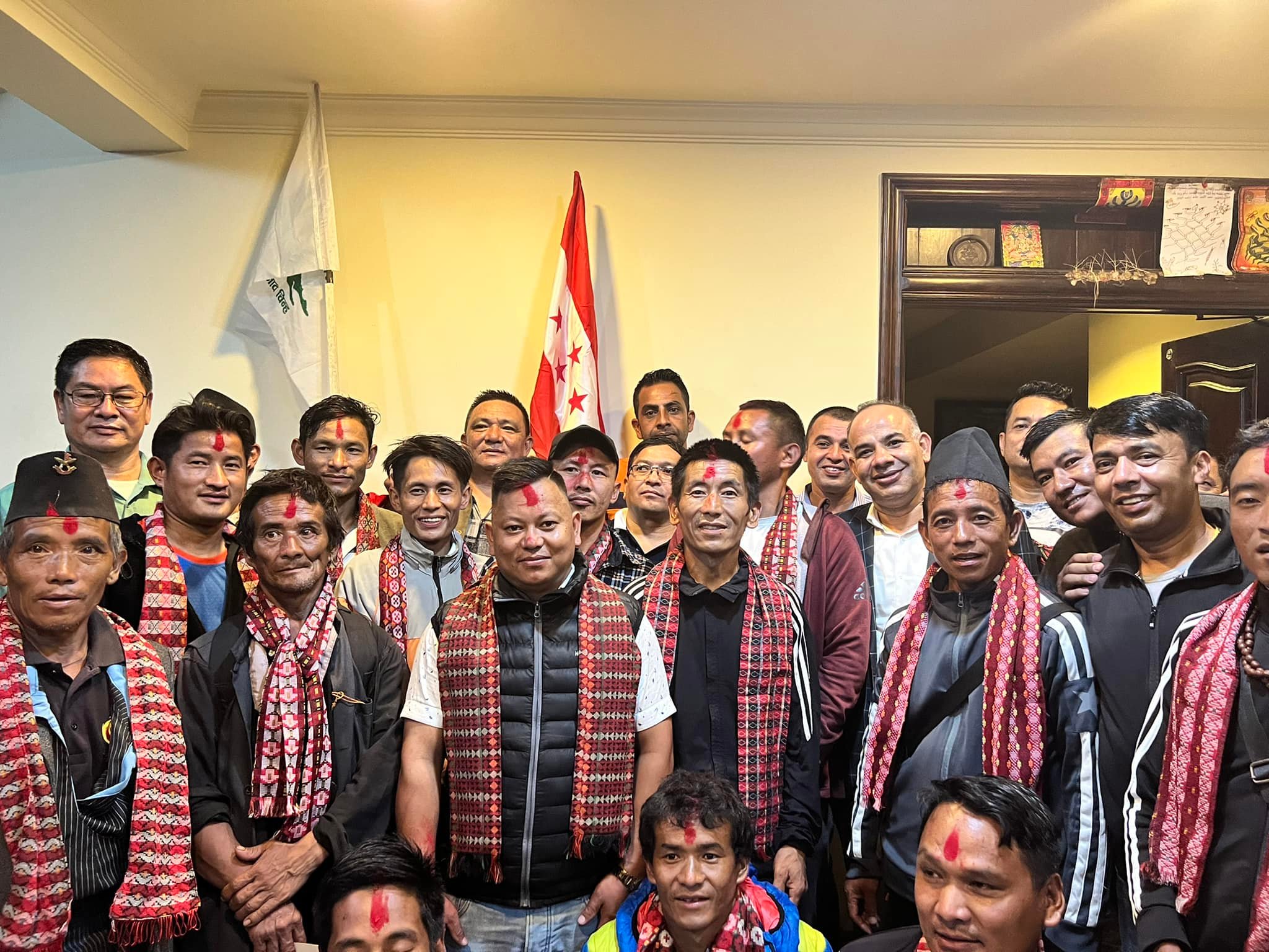 रसुवामा काँग्रेस प्रवेशको लहर ( फोटो फिचर)