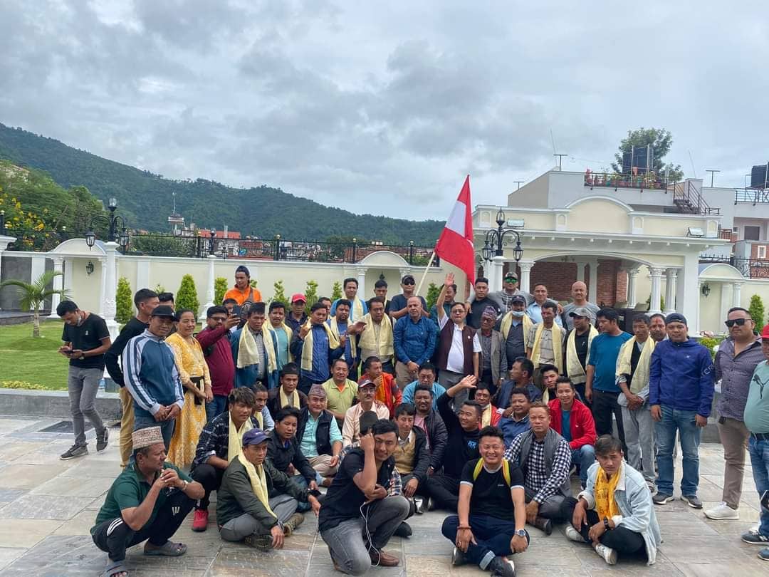 रसुवामा “जनताको साथमा काँग्रेस अभियान” सङ्गै पार्टी प्रवेश गर्नेको लहर