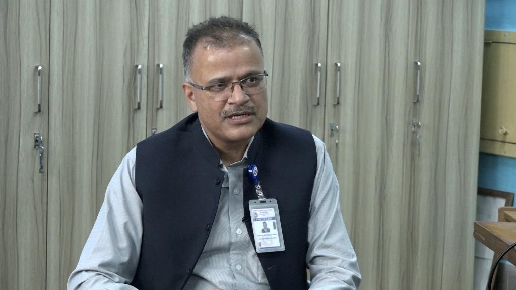 वीर अस्पताललाई चिकित्सा विज्ञान राष्ट्रिय प्रतिष्ठानबाट छुटाउनु हुँदैनः उपकुलपति बस्नेत