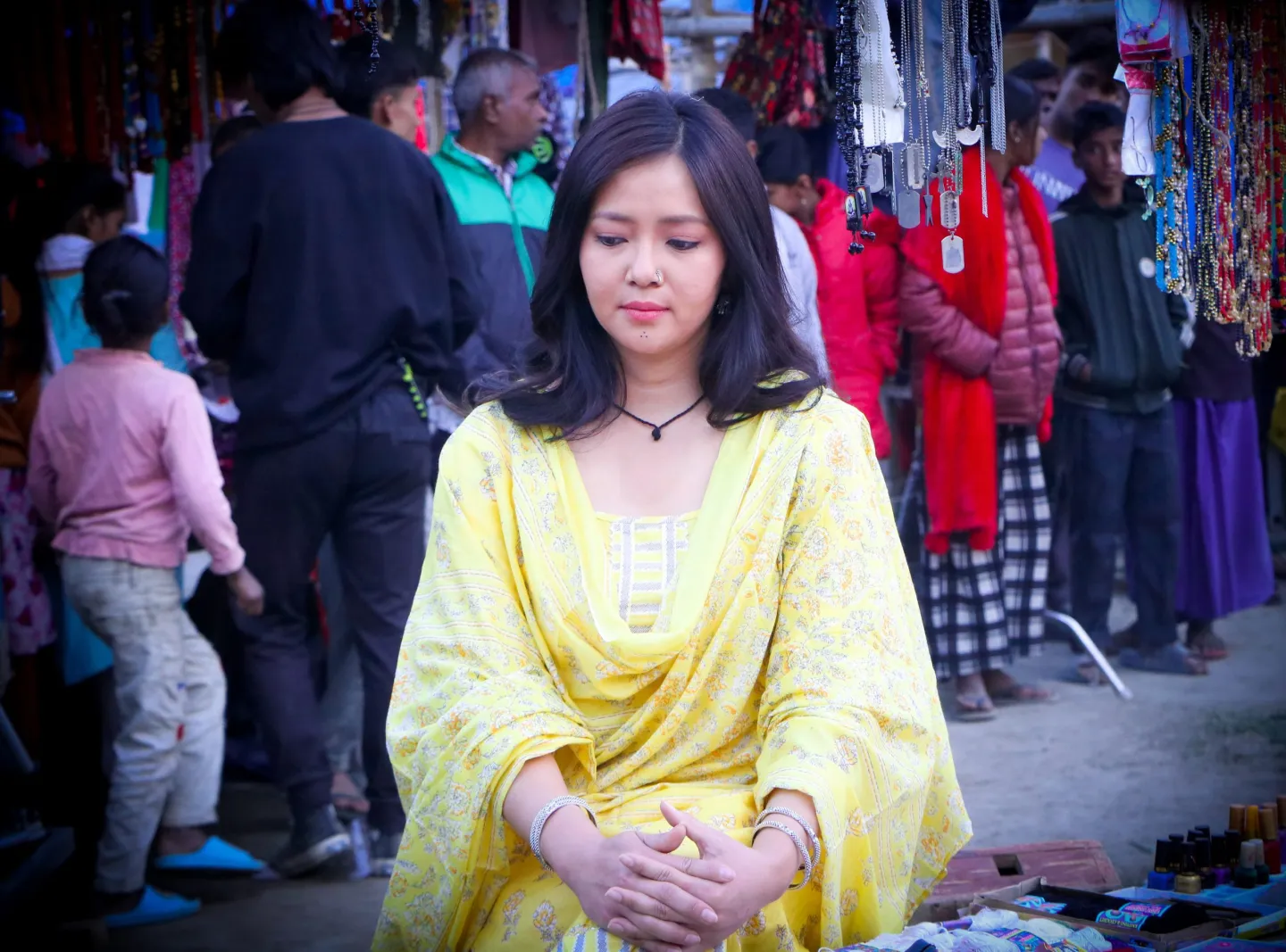 चलचित्र ‘रङ्गेली’मा ‘जुनकिरी’चरित्रमा देखिँदै अभिनेत्री मिरुना मगर