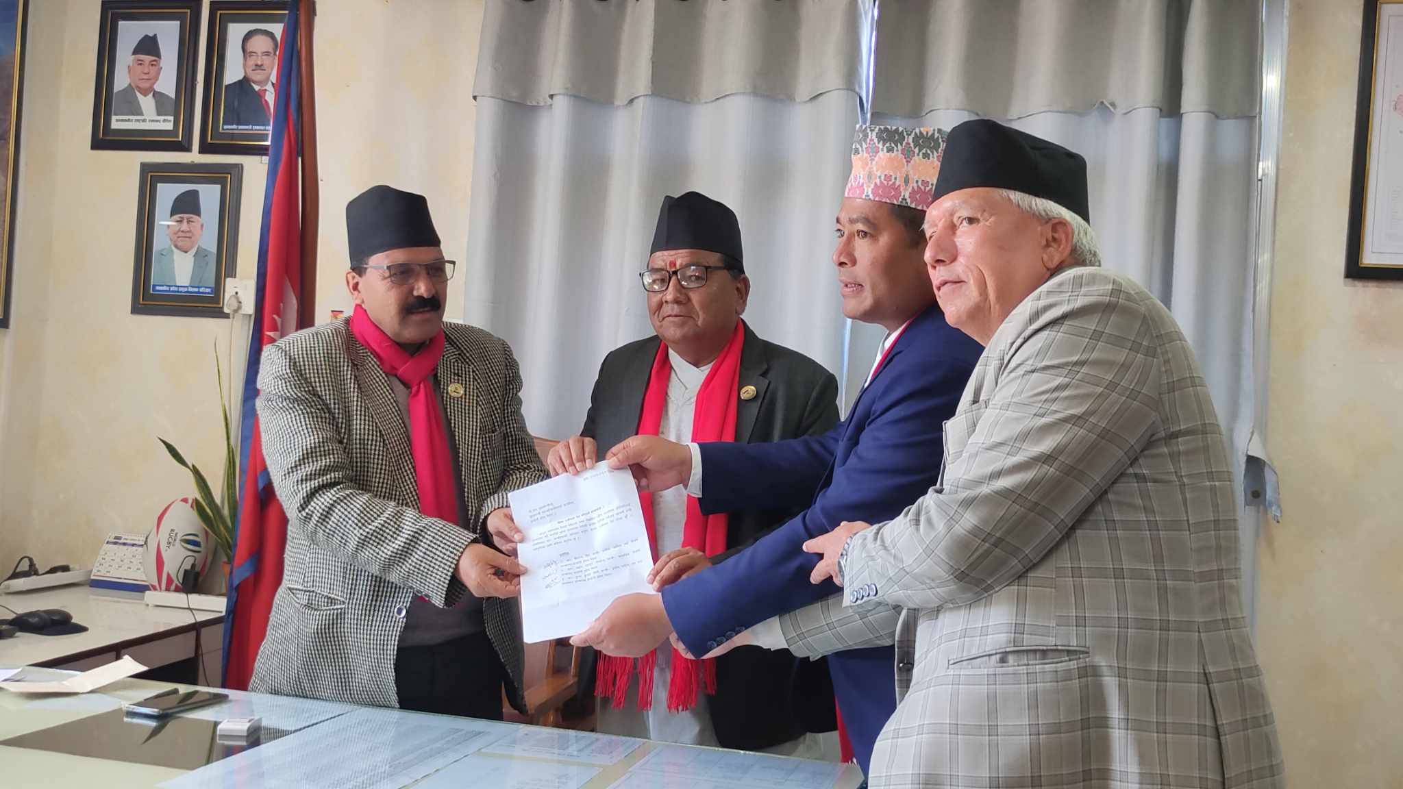 कर्णाली सरकारमा सहभागी काङ्ग्रेसका मन्त्रीहरूले दिए राजीनामा