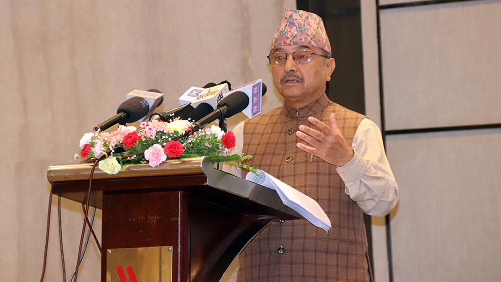 उपप्रधानमन्त्री खड्काको दाबीः गठबन्धन तलमाथि हुँदैन, पाँच वर्ष नै चल्छ