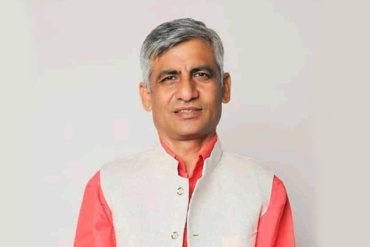 मुख्यमन्त्री कार्कीद्वारा अर्को सरकार बनाउन नमिल्ने आशयसहितको जानकारीपत्र पेश