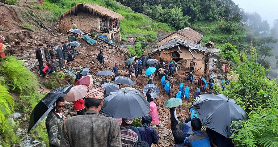 पहिरोमा ज्यान गुमाएका परिवारलाई प्रतिव्यक्ति एक लाख दिने