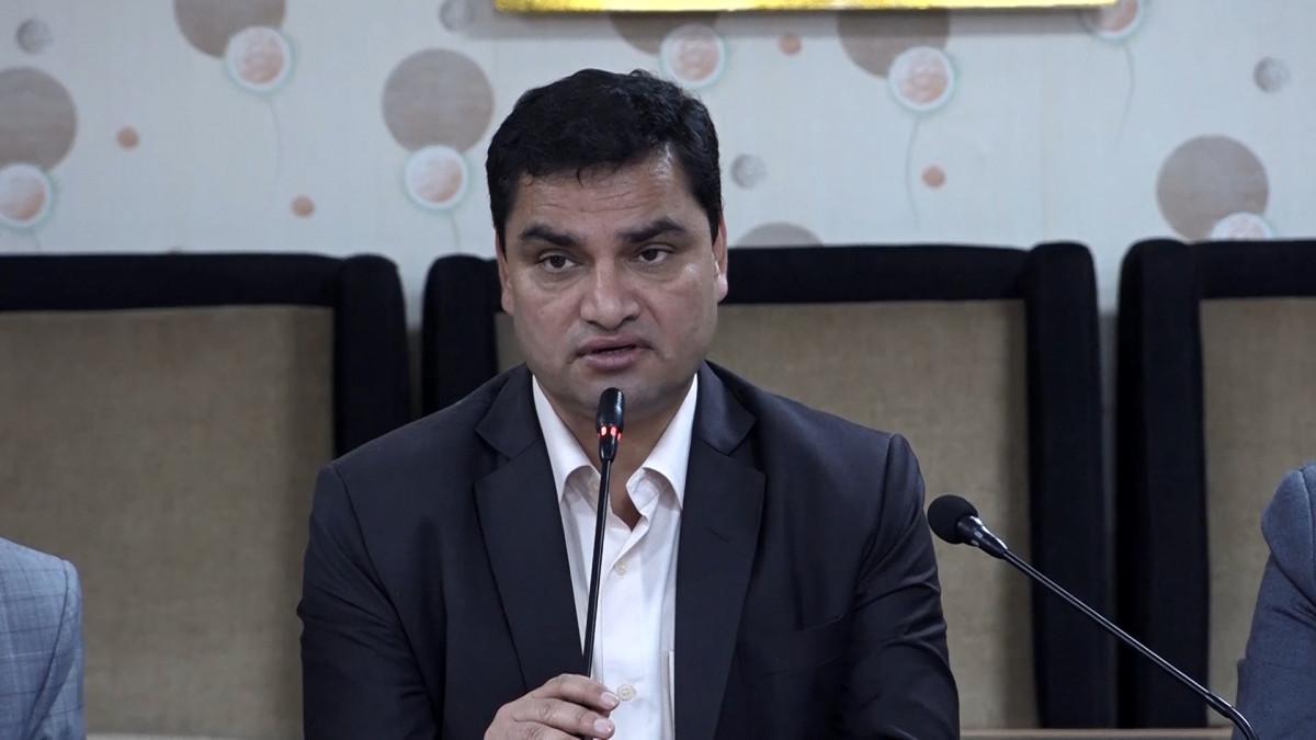 उपलब्ध जनशक्तिलाई दक्ष बनाइ स्वास्थ्य सेवा प्रभावकारी बनाउँछौँ: स्वास्थ्य मन्त्री पौडेल