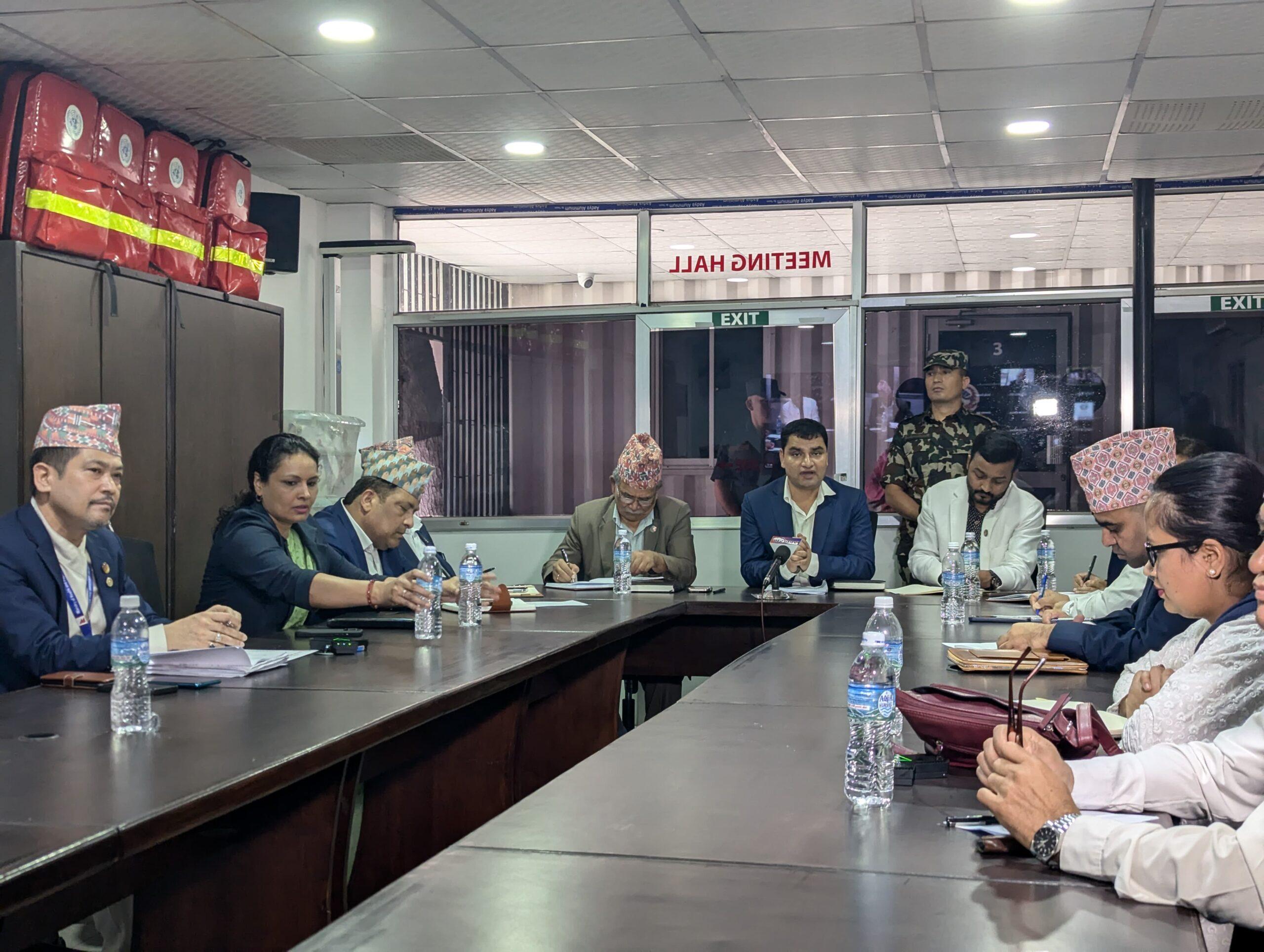 बाढी पहिरोपछि सङ्क्रमण फैलन नदिन स्वास्थ्य तथा जनसङ्ख्या मन्त्री पौडेलद्वारा सर्वपक्षीय बैठक