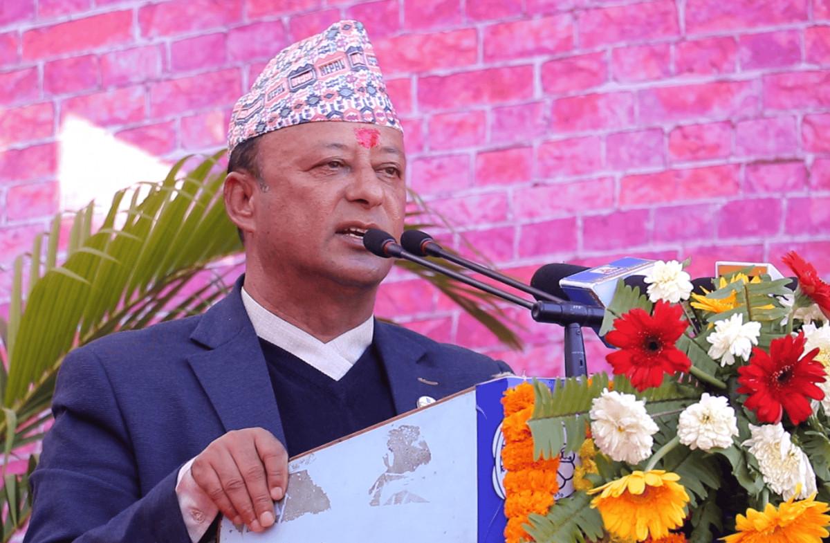 उद्योगको लाइन काट्ने कुरा समस्याको समाधान होइनः उर्जामन्त्री खड्का