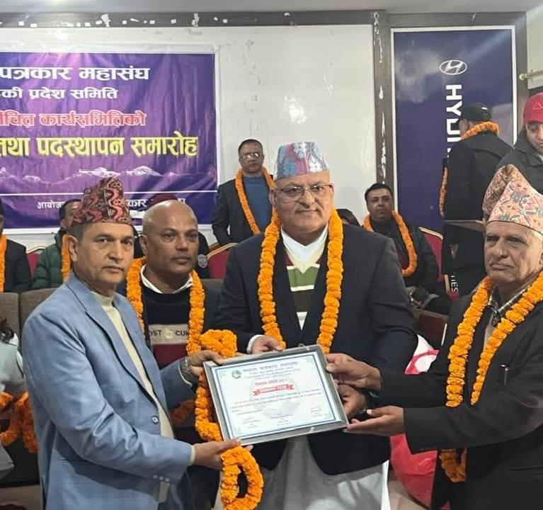 सूचना प्रवाह गर्दा दायित्त्वबाट पछि हट्नु हुँदैन : मुख्यमन्त्री पाण्डे