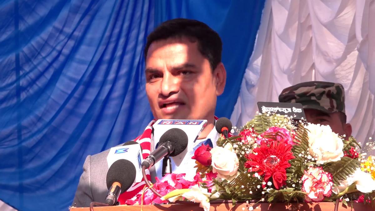 औषधिमा नागरिकको खर्च कम हुने स्थिति निर्माण गर्न जरुरीः मन्त्री पौडेल
