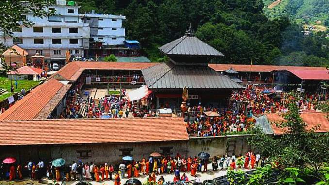 डोलेश्वरका चारै ढोका खुल्ला