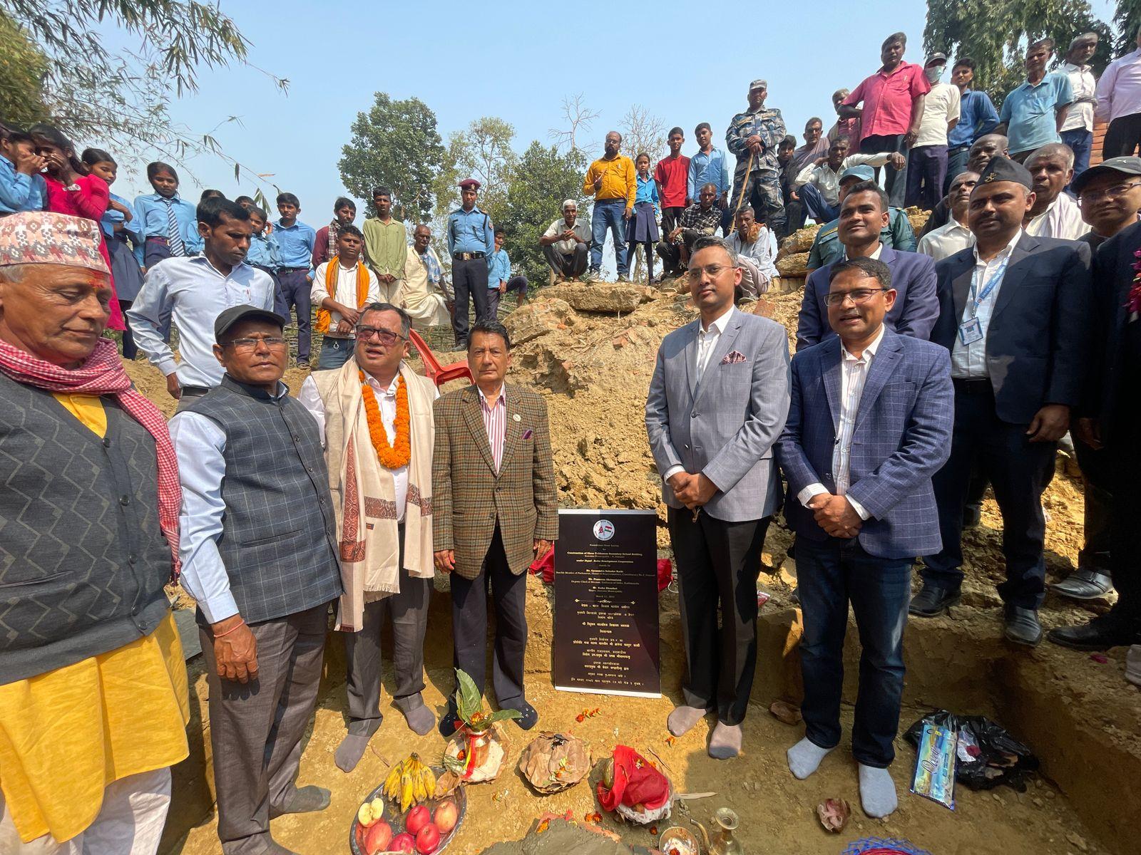 भारतिय सहयोगमा निर्माण हुने श्री त्रिभुवन माध्यमिक विद्यालयको विद्यालय भवनको शिलान्यास