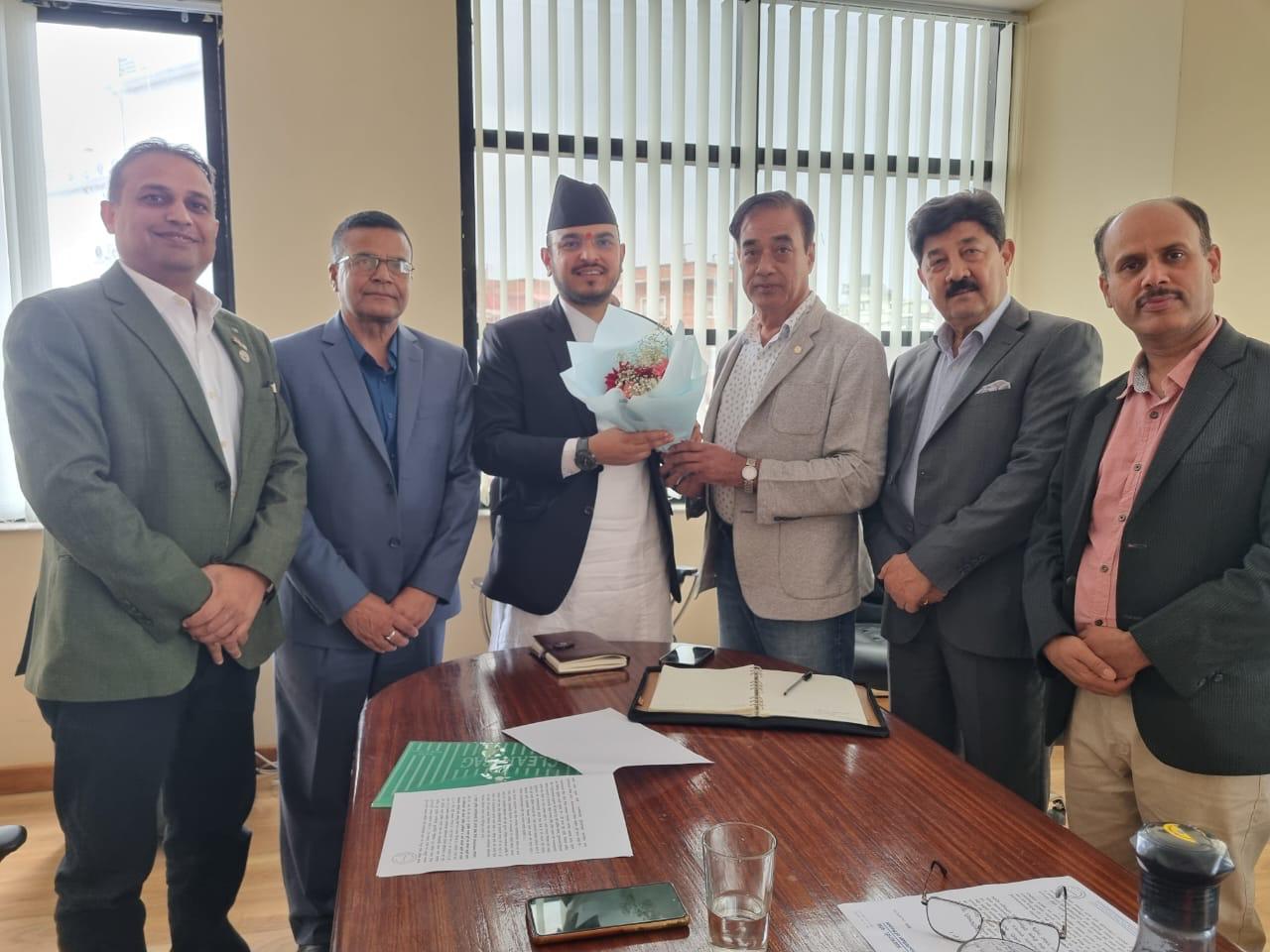 ‘सञ्चालकहरूको सेयर १ वर्षसम्म बिक्री गर्न नपाउने व्यवस्था अव्यवहारिक’