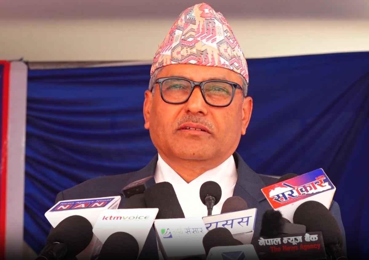 मेरै कार्यकालमा केन्द्रिय बैंकको स्वायत्ततामाथि नै ठाडो हस्तक्षेप भयो : गभर्नर अधिकारी