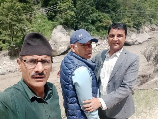 उद्धार कार्य व्यवस्थित र प्रभावकारी बनाउन सांसद आचार्यको सरकारलाई ध्यानाकर्षण
