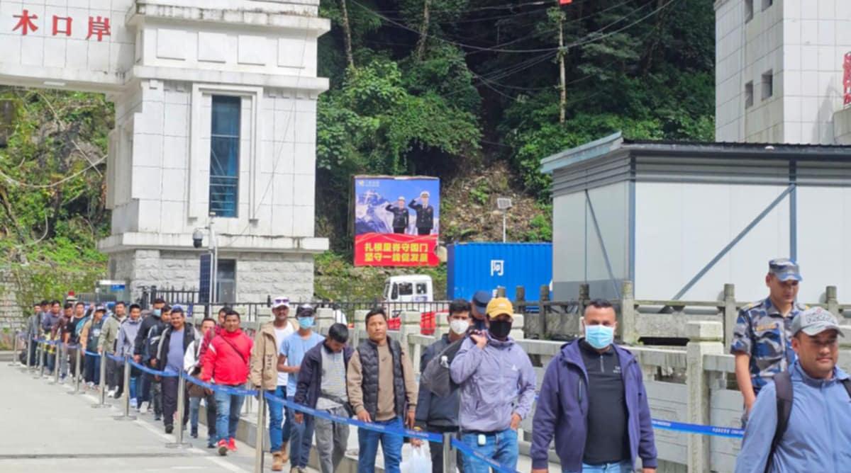 बाढीका कारण फसेका २०३ जना चीनबाट फर्किए