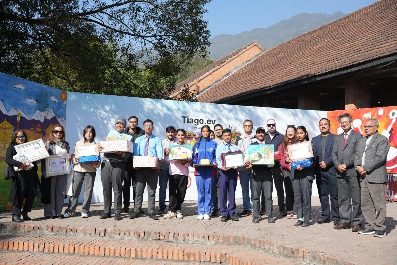 टियागो इभि अन्तर–विद्यालय कला प्रतियोगिता “कार्टनिभल”का विजेतालाई पी एस ५ (PS5) पुरस्कार