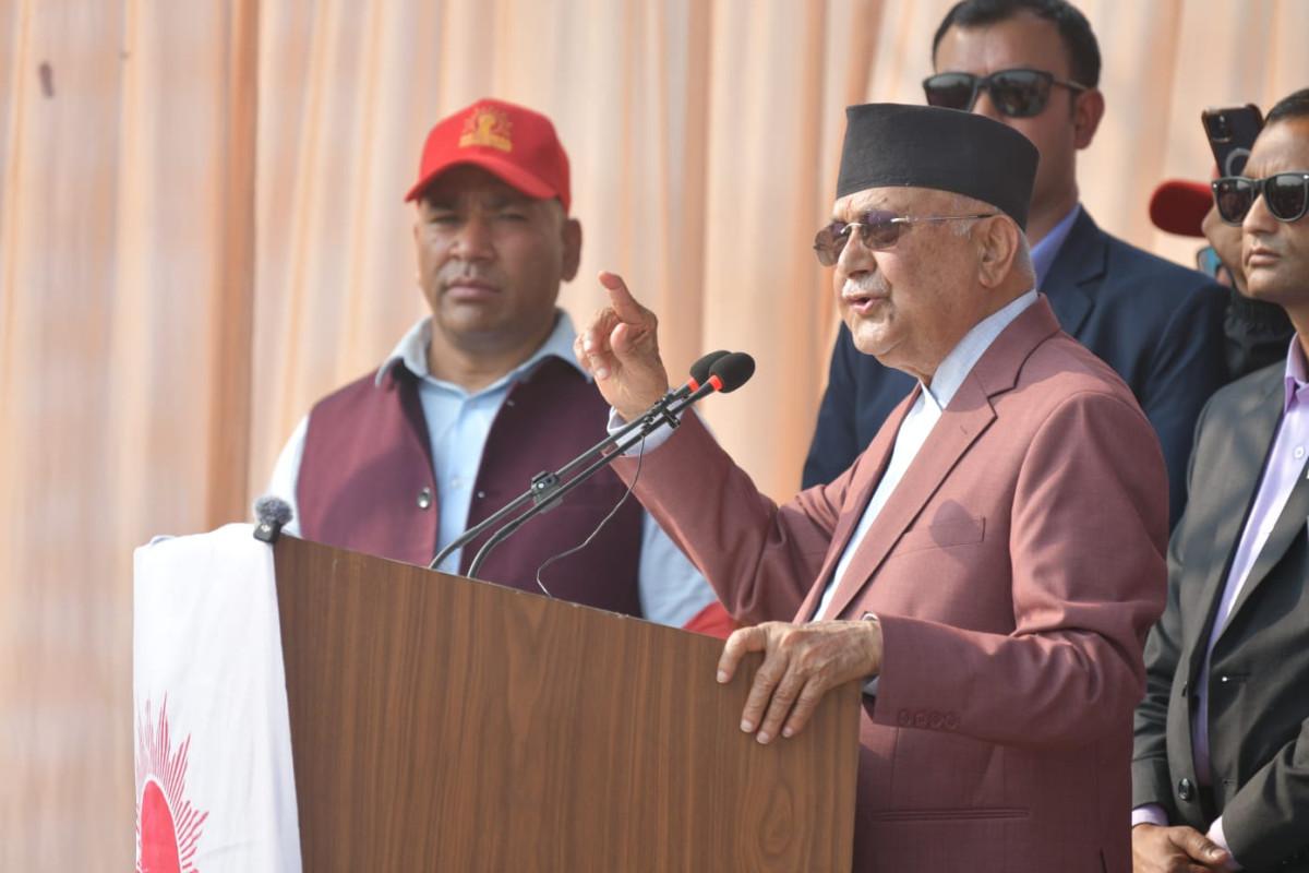एमालेबाहेक अरूले देशको नेतृत्व गर्न सक्दैनन् : ओली