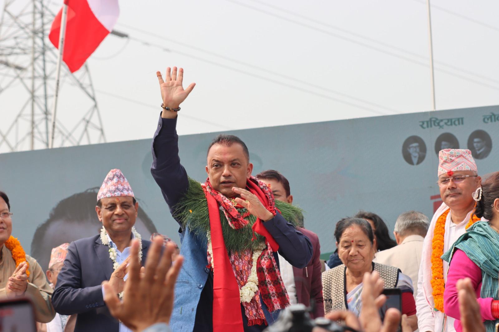 सबैलाई मिलाएर अगाडि जाने तागत कांग्रेसमा मात्र छ – गगन थापा